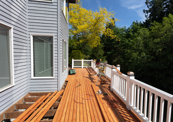 Cost to repair a deck